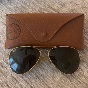 Ray-Ban classic aviators